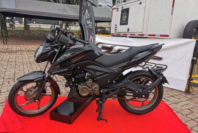 AKT-CR4-200-Pro-foto-lateral[1]