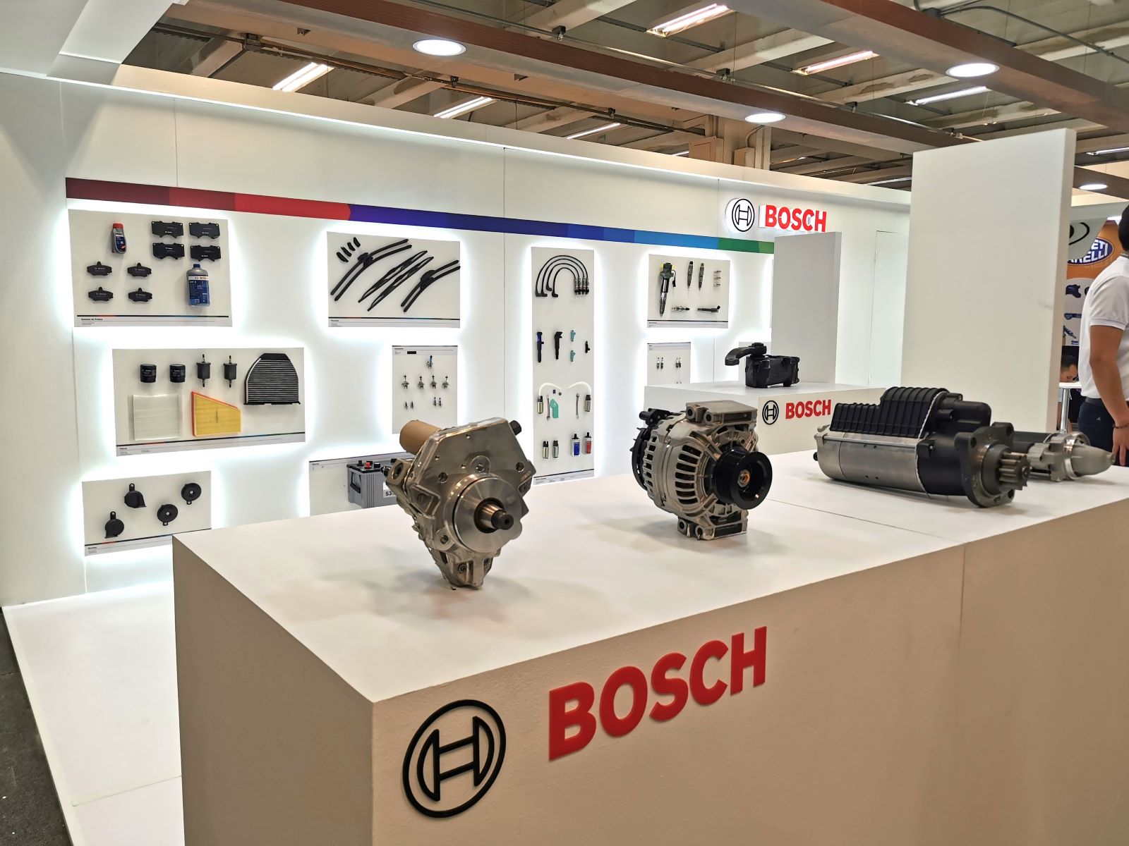 BOSCH EXHIBIÓ SU PORTAFOLIO DE SOLUCIONES DE MOVILIDAD EN EXPOPARTES ...