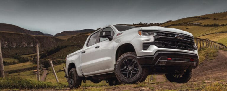 Chevrolet-Silverado-foto-principal-1024x413[1]