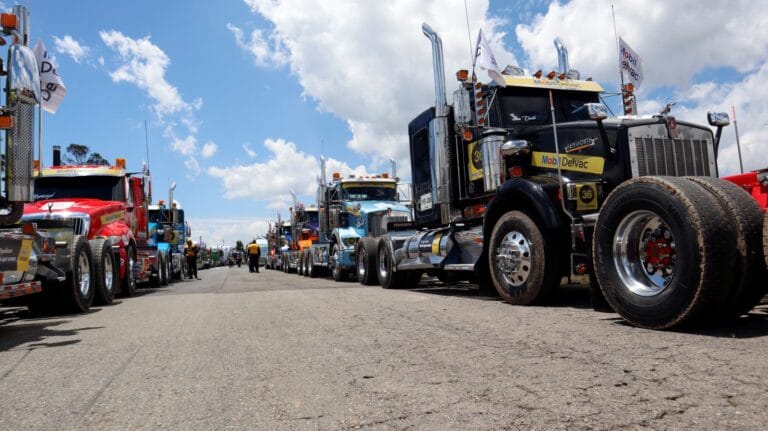 Gran-Premio-Mobil-de-Tractomulas[1]