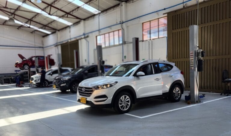 Hyundai-Colombia-Servicio-taller[1]