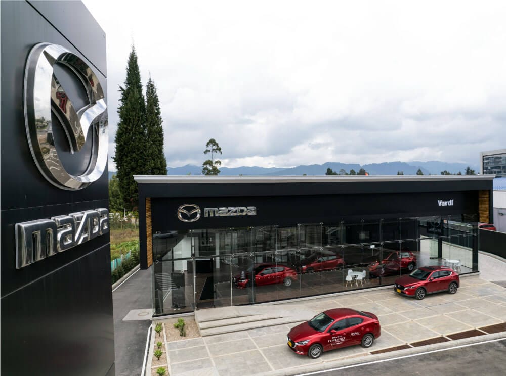 ACONAUTO: UNIDAD Y VOZ DE LOS CONCESIONARIOS DE VEHÍCULOS EN COLOMBIA V12MAGAZINE Aconauto nace de la necesidad de los concesionarios de contar con un ente que los una y represente ante entidades oficiales y privadas. V12MAGAZINE