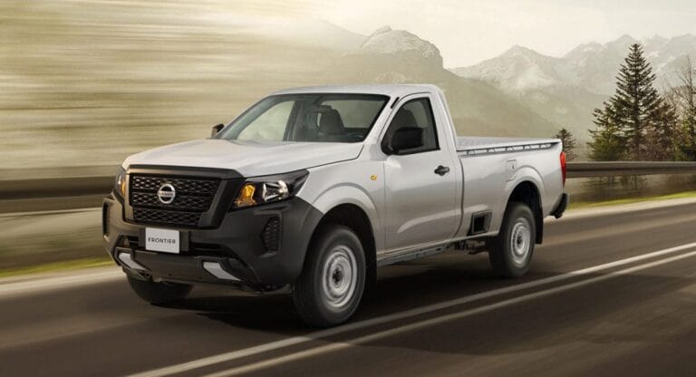 Nissan-Frontier-Gas-en-carretera[1]