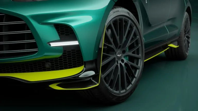 aston-martin-dbx707-amr23-edition-3[1]