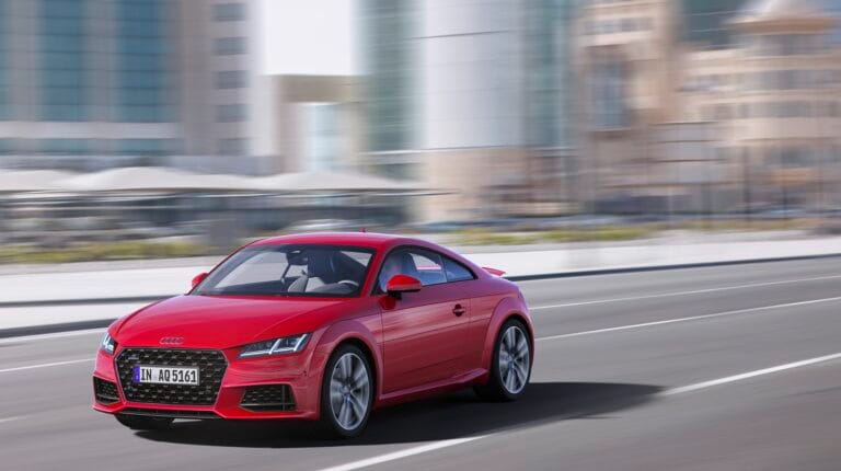 Audi TT Coupé, Dynamic photo, Colour: Tango red