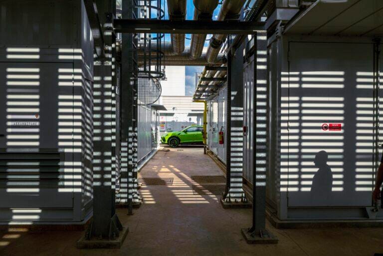 lamborghini-planta-58[1]