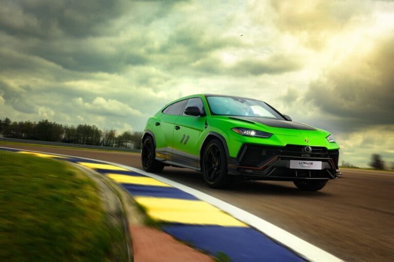 lamborghini-urus-performante-8[1]
