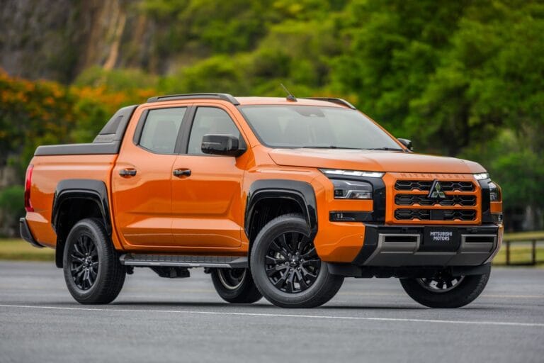 Mitsubishi-L200-Triton-lateral[1]