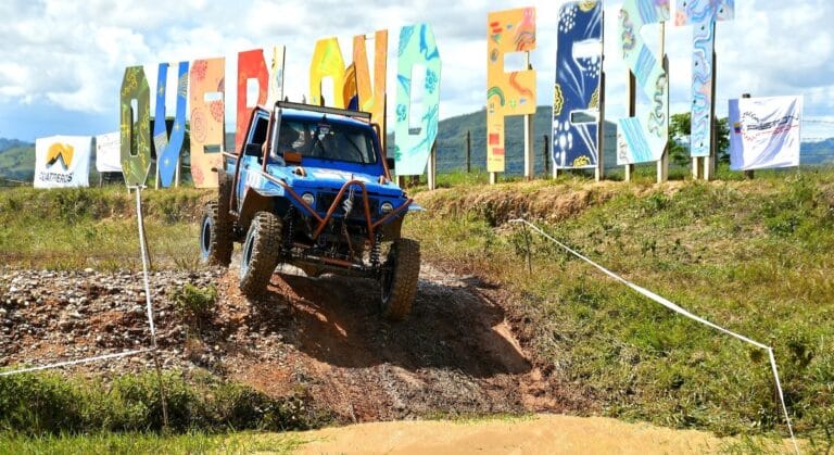 Vehiuclo-entrando-en-la-fosa1[1]