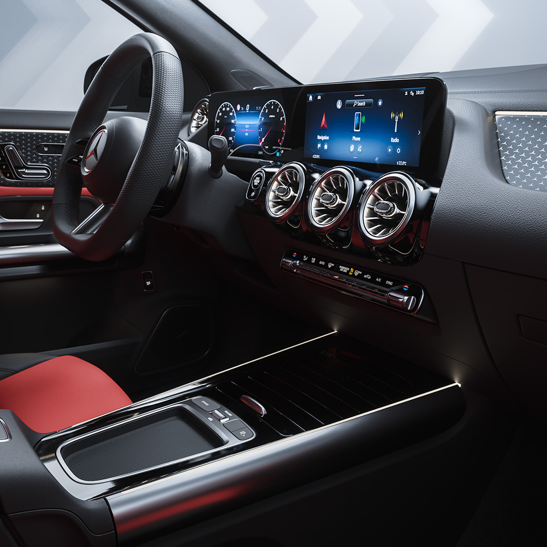 Mercedes-Benz moverá el segmento de lujo con tres de modelos que ofrecerán nuevo diseño, mayor tecnología y una nueva experiencia de conducción. V12MAGAZINE