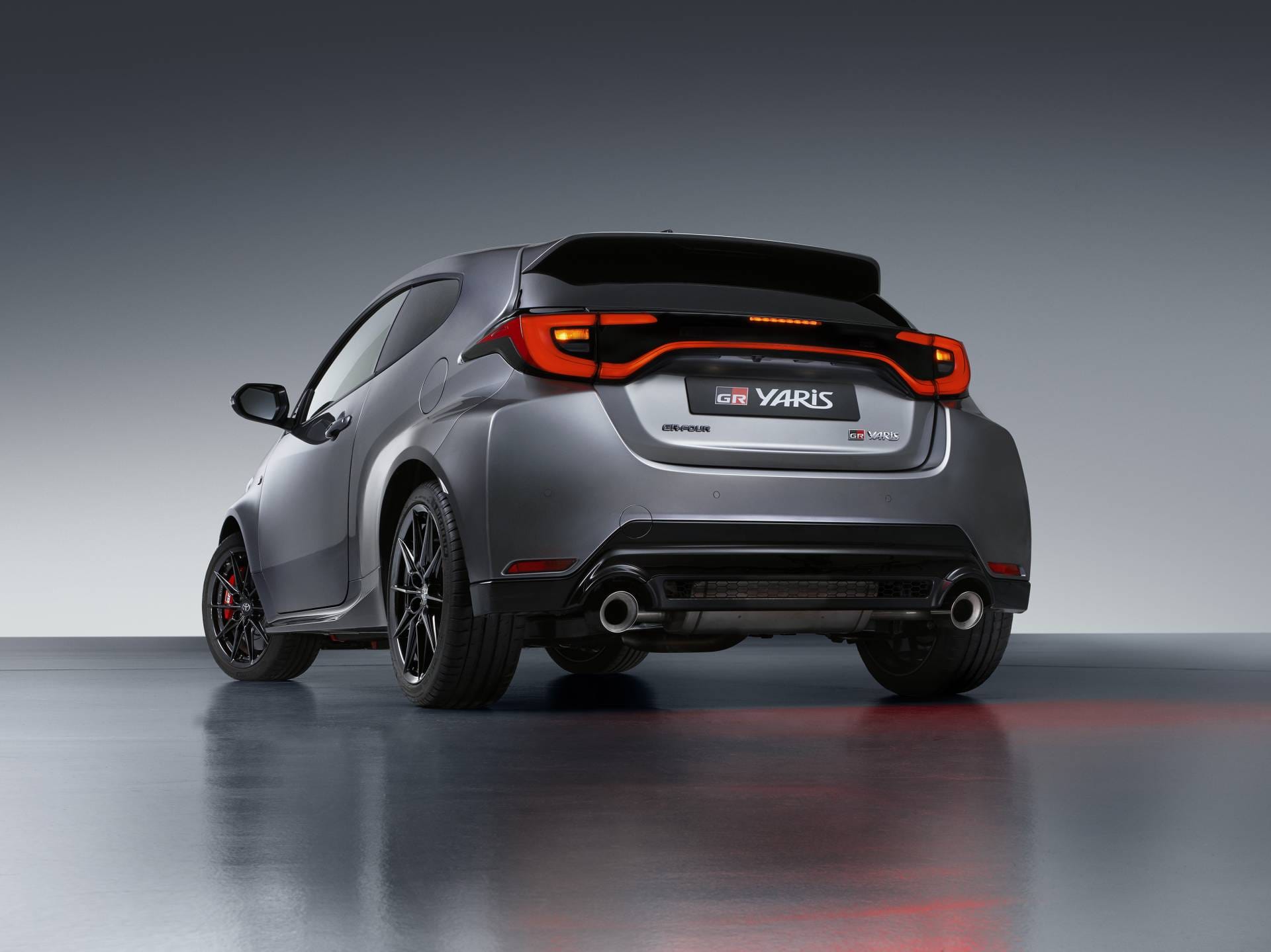 Toyota GR Yaris 2027: 296 HP, caja manual y una receta deportiva que pone al conductor primero V12MAGAZINE El nuevo Toyota GR Yaris 2027 llega a Colombia con una receta poco común: 296 HP, caja manual, tracción integral y apenas 1.280 kilos. V12MAGAZINE