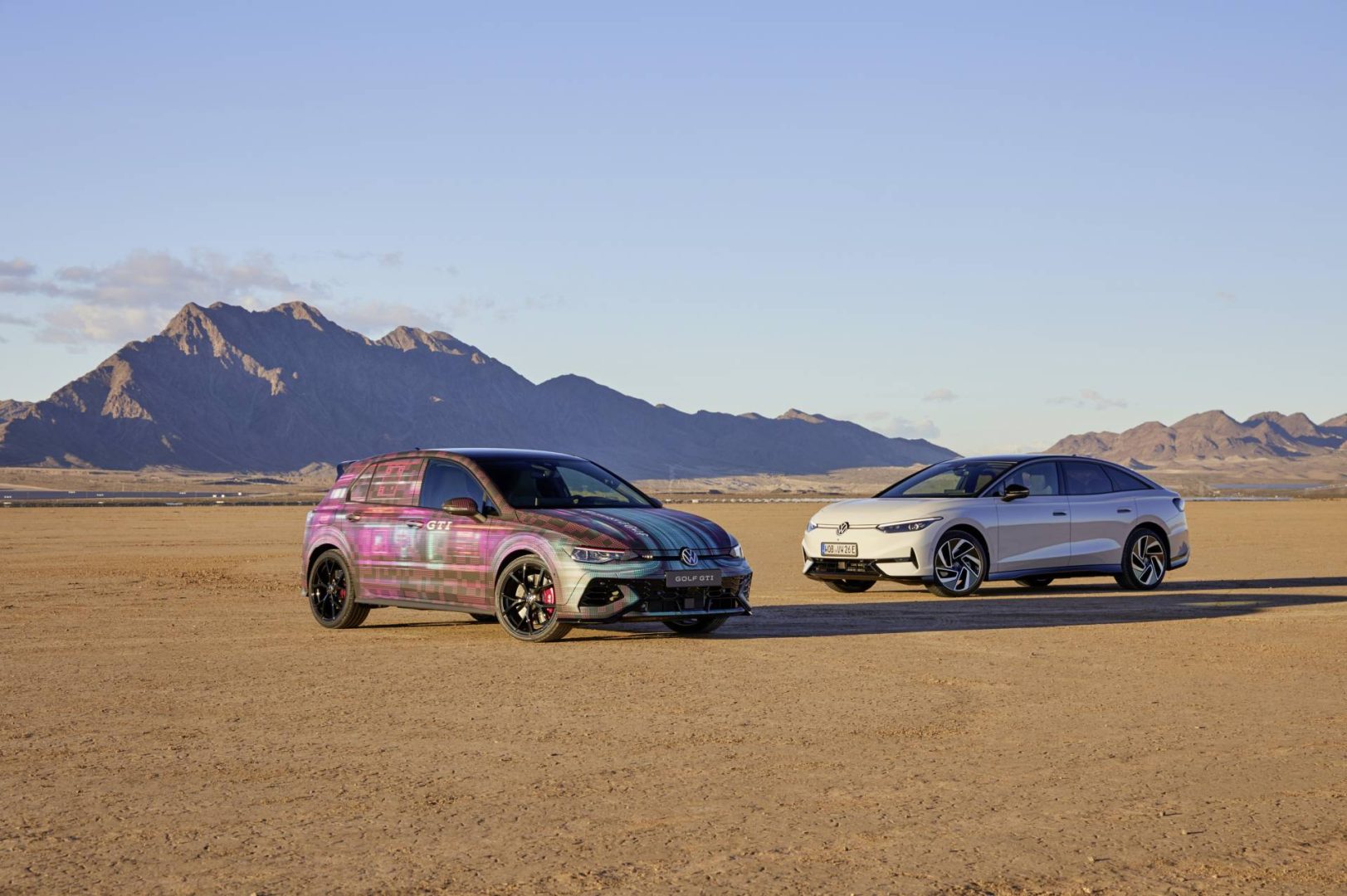 Volkswagen presenta nuevas funcionalidades en colaboración con su socio tecnológico Cerence en el Consumer Electronics Show (CES) de Las Vegas (EE.UU.) V12MAGAZINE