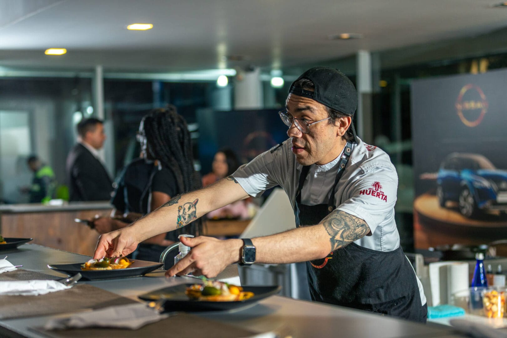 MASTER TASTE NISSAN, UN ENCUENTRO DE SABORES CON LA EXCELENCIA AUTOMOTRIZ V12MAGAZINE Master Taste Nissan es el resultado de la unión entre el deleite de sabores y la excelencia e innovación de Nissan. V12MAGAZINE