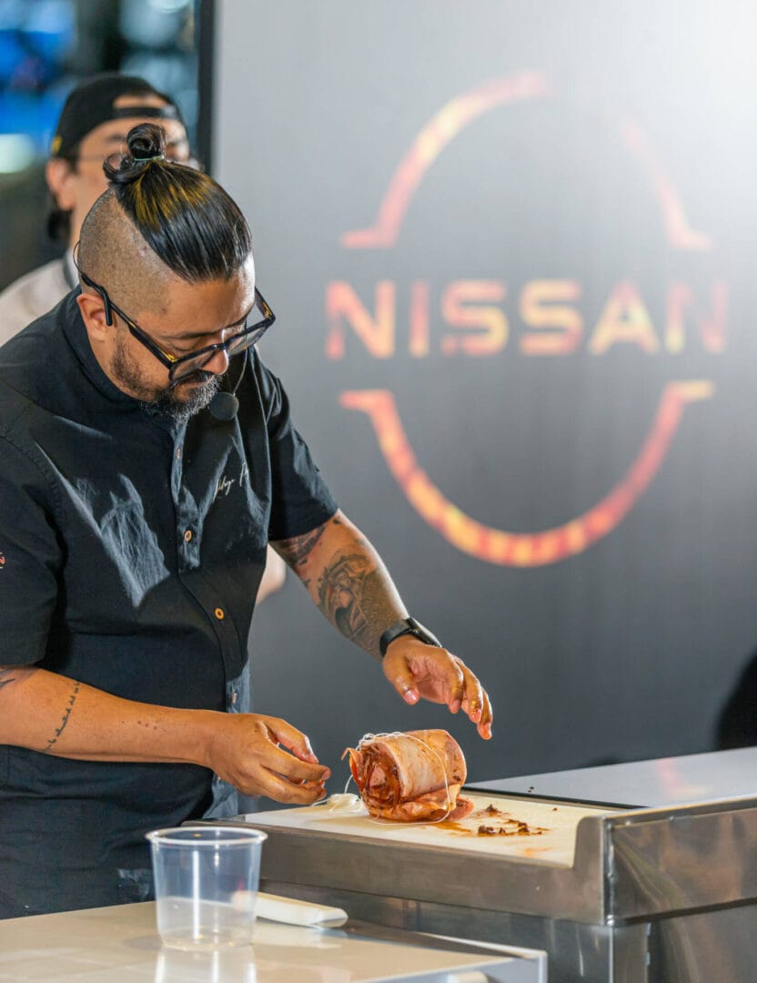 MASTER TASTE NISSAN, UN ENCUENTRO DE SABORES CON LA EXCELENCIA AUTOMOTRIZ V12MAGAZINE Master Taste Nissan es el resultado de la unión entre el deleite de sabores y la excelencia e innovación de Nissan. V12MAGAZINE