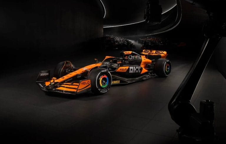 McLaren MCL38