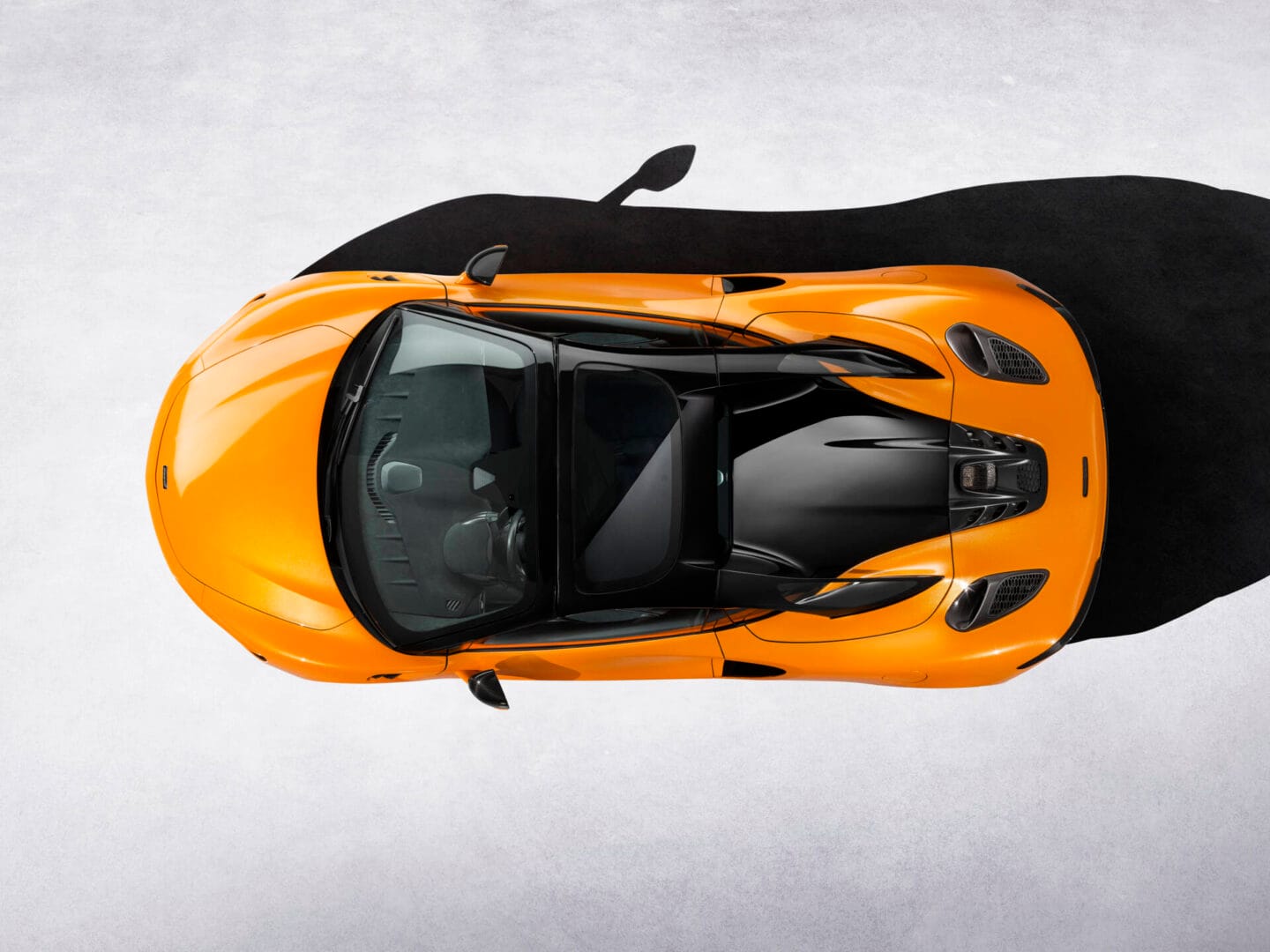 MCLAREN ARTURA SPIDER: EL CONVERTIBLE HÍBRIDO QUE REDEFINE EL RENDIMIENTO EXTREMO CON 700 CABALLOS DE POTENCIA V12MAGAZINE El McLaren Artura Spider equipa un motor V6 de 3.0 litros y junto a un motor eléctrico, pueden acelerar 0-100 km/h en 3,0 segundos. V12MAGAZINE