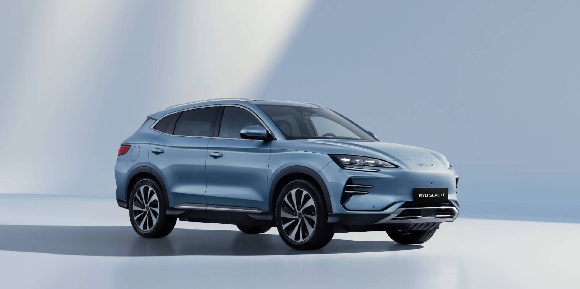 SALÓN DE GINEBRA 2024: SIN MUCHAS MARCAS PRESENTES, PERO CON VARIAS NOVEDADES V12MAGAZINE El Salón del Automóvil de Ginebra regresa este año, tras no celebrarse desde 2019. El evento va desde 26 de febrero hasta 3 de marzo. V12MAGAZINE