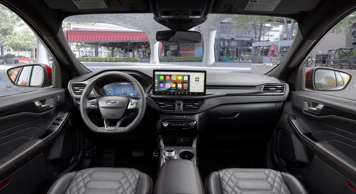 TRES TECNOLOGÍAS QUE DEBERÍA TENER SU VEHÍCULO PARA DISFRUTAR DE UN VIAJE POR CARRETERA V12MAGAZINE Ford Motor Colombia comparte tres tecnologías importantes para viajar: asistencias de conducción, entretenimiento, y seguridad. V12MAGAZINE