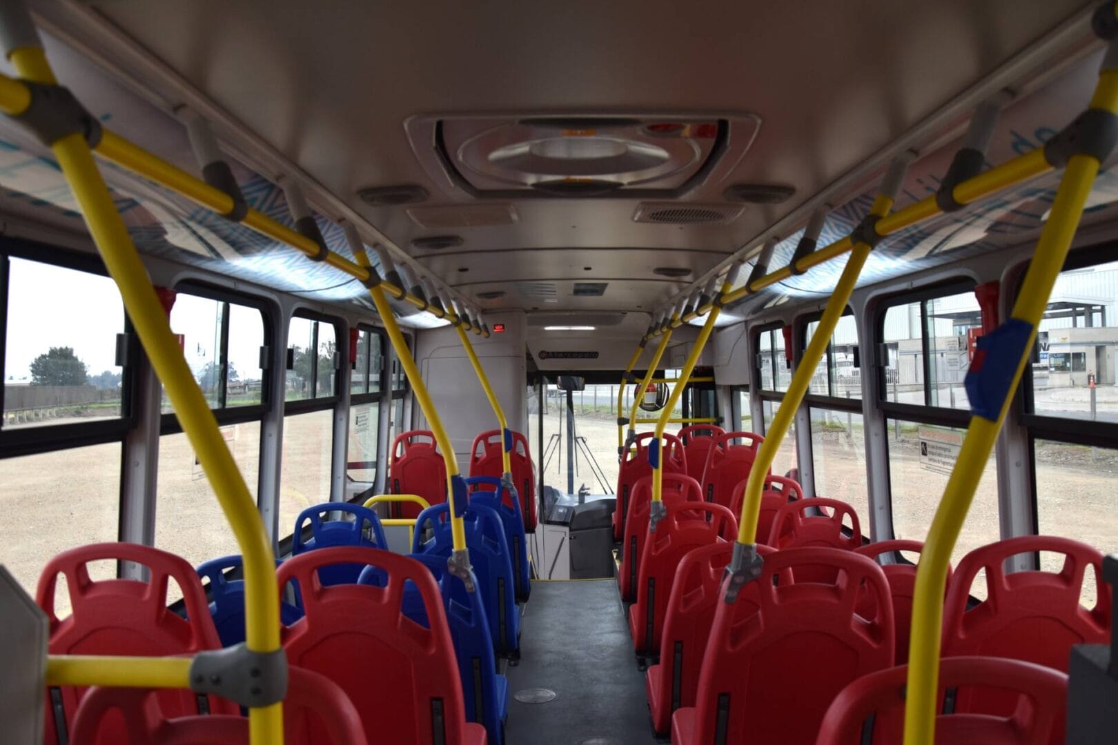 MARCOPOLO SUPERPOLO REVOLUCIONA LA MOVILIDAD: BUSES ELÉCTRICOS Y DE HIDRÓGENO HECHOS EN COLOMBIA V12MAGAZINE Marcopolo Superpolo tardó más de cuatro años de desarrollo e investigación y una inversión superior a los 2.500 millones dólares. V12MAGAZINE