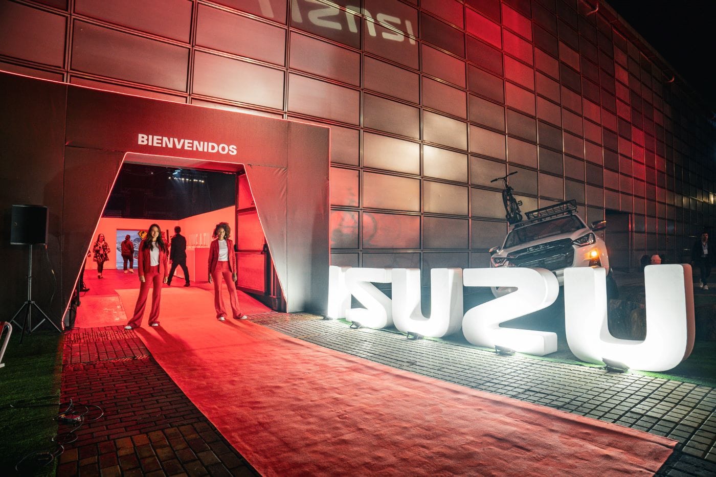ISUZU ACELERA SU PRESENCIA EN COLOMBIA: LANZAMIENTO OFICIAL EN CUATRO CIUDADES V12MAGAZINE ISUZU le apunta a tener una participación de mercado del 8% en el segmento de pickups diésel, sus modelos son euro 6 y modelo 2025. V12MAGAZINE
