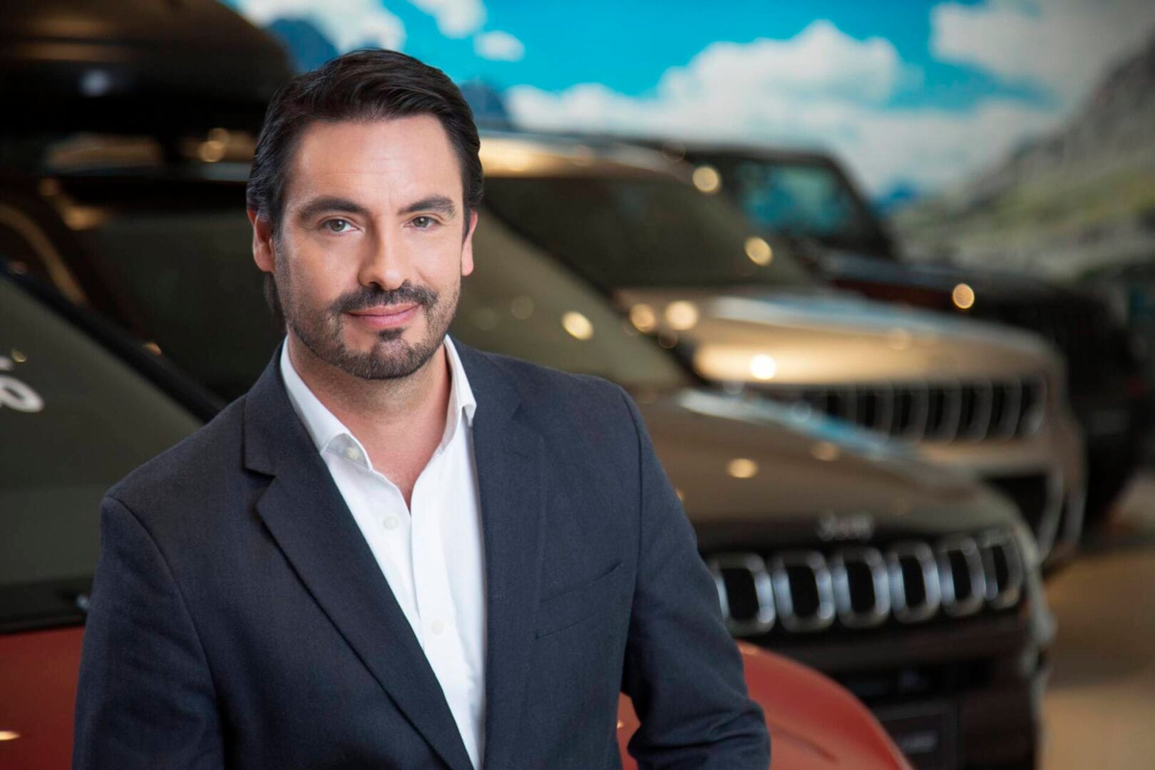 MARIO CORREA NUEVO DIRECTOR PARA LAS MARCAS DODGE, FIAT, JEEP, OPEL, PEUGEOT Y RAM EN ASTARA COLOMBIA V12MAGAZINE La misión de Mario Correa, con más de 30 años de carrera en el sector, es seguir fortaleciendo la oferta de movilidad de Astara. V12MAGAZINE