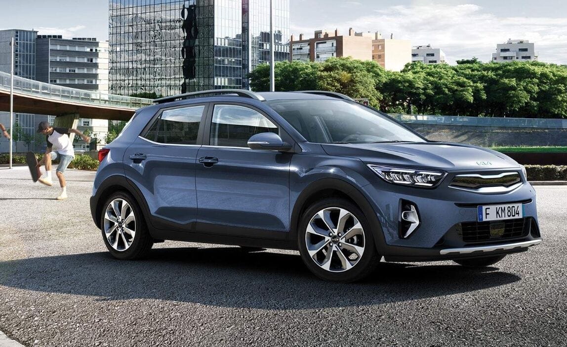 ASÍ ES EL HÍBRIDO DE KIA QUE BUSCA IMPACTAR EL MERCADO CON UN PRECIO SORPRENDENTE V12MAGAZINE Kia Stonic híbrido