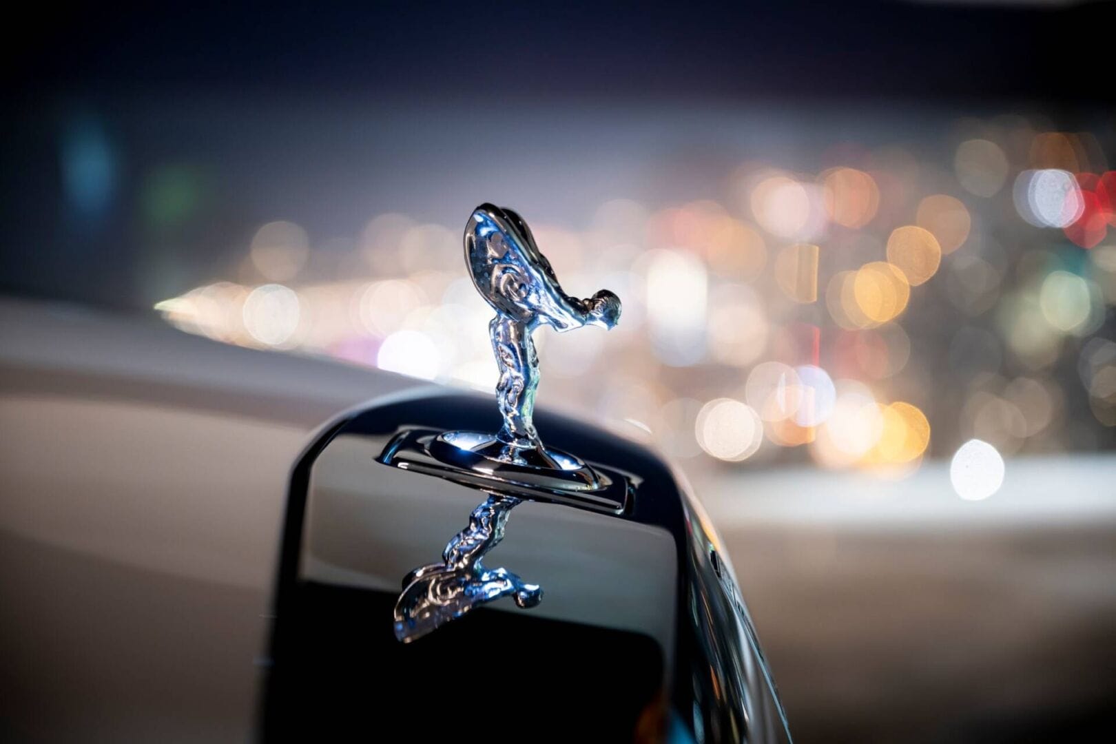 BMW GROUP ALCANZA EL HITO DE UN MILLÓN DE VEHÍCULOS TOTALMENTE ELÉCTRICOS V12MAGAZINE BMW Group vende 594,671 unidades en el primer trimestre y los vehículos totalmente eléctricos y de alta gama impulsan el crecimiento. V12MAGAZINE