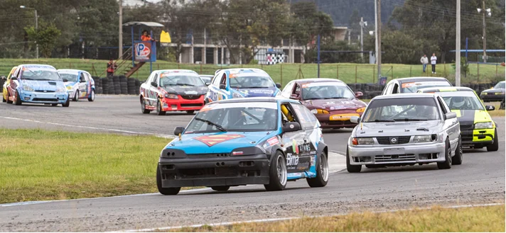EL TC2000 COLOMBIA TEMPORADA 2024 SUBE EL TELÓN ESTE DOMINGO 14 DE ABRIL V12MAGAZINE El TC 2000 Colombia está en pleno auge, y la temporada 2024 promete emociones intensas en las pistas. Transmisión por Canal Capital. V12MAGAZINE