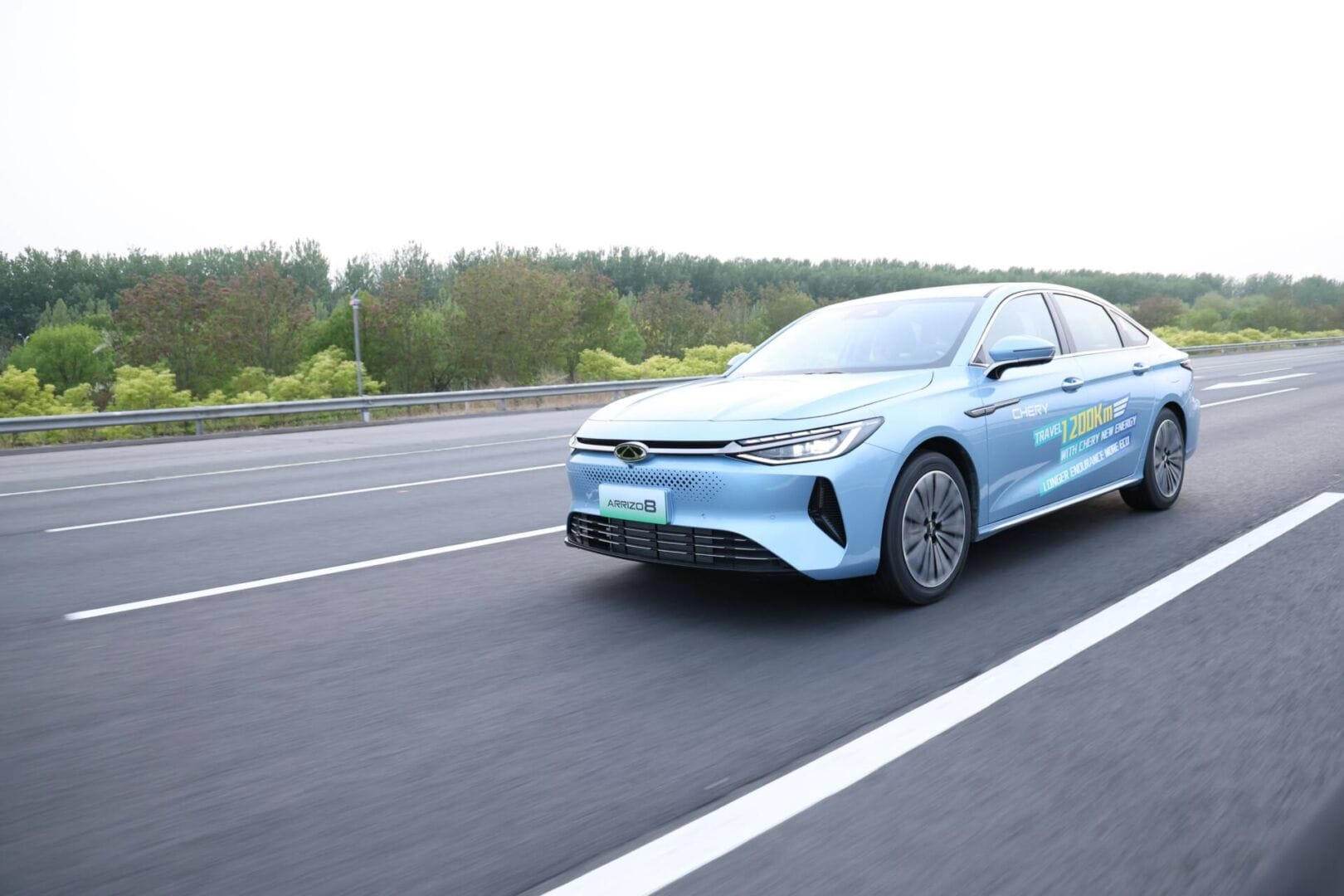 EN CHINA, CHERY PRESENTÓ LOS TIGGO 9 PHEV Y ARRIZO 8 PHEV, MODELOS HÍBRIDOS CON UNA AUTONOMIA SORPRENDENTE V12MAGAZINE Chery realizó una prueba de autonomía para el Tiggo 9 PHEV y el Arrizo 8 PHEV desde Beijing a Wuhu, Anhui, recorrien màs de mil kilómetros. V12MAGAZINE