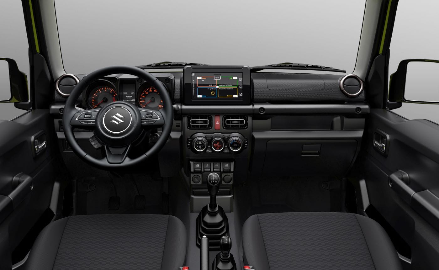 ¡EL NUEVO SUZUKI JIMNY CINCO PUERTAS DESEMBARCA EN COLOMBIA! V12MAGAZINE El nuevo Jimny cinco puertas es 34 centímetros más largo que el modelo de tres puertas y conserva su ADN aventurero con más espacio. V12MAGAZINE
