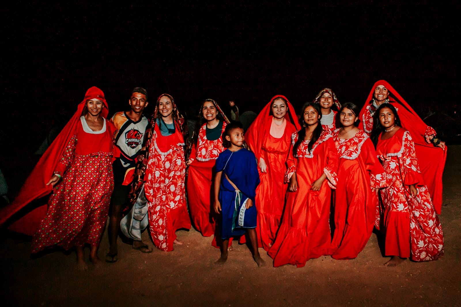THE DESERT MARATHON: DESAFÍO EXTREMO EN LA GUAJIRA CON EL APOYO DE AUTOMOTORES TOYOTA COLOMBIA V12MAGAZINE The Desert Marathon es una aventura única en el corazón del desierto, promoviendo la resistencia y la conservación del medio ambiente. V12MAGAZINE