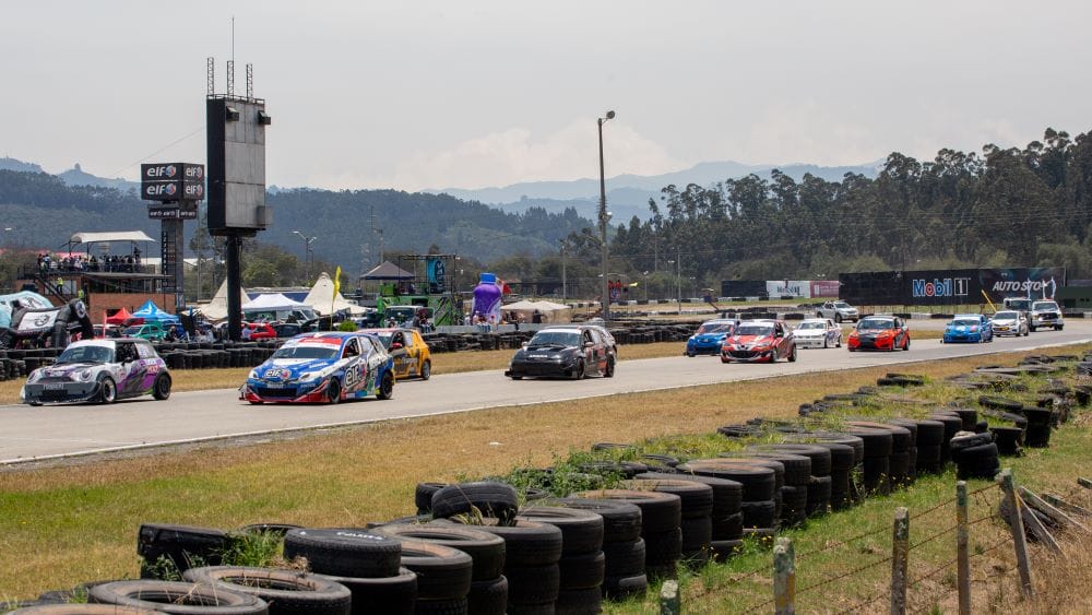 TC 2000 COLOMBIA: GRAND PRIX IMDICOL CHASE 2024, ESTE DOMINGO 21 DE JULIO EN EL AUTÓDROMO DE TOCANCIPÁ V12MAGAZINE Este domingo 21 de julio en el Autódromo de Tocancipá, con el aval de la Federación Colombiana de Automovilismo Deportivo, se corre el Grand Prix Imdicol Chase del TC 2000 Colombia. V12MAGAZINE