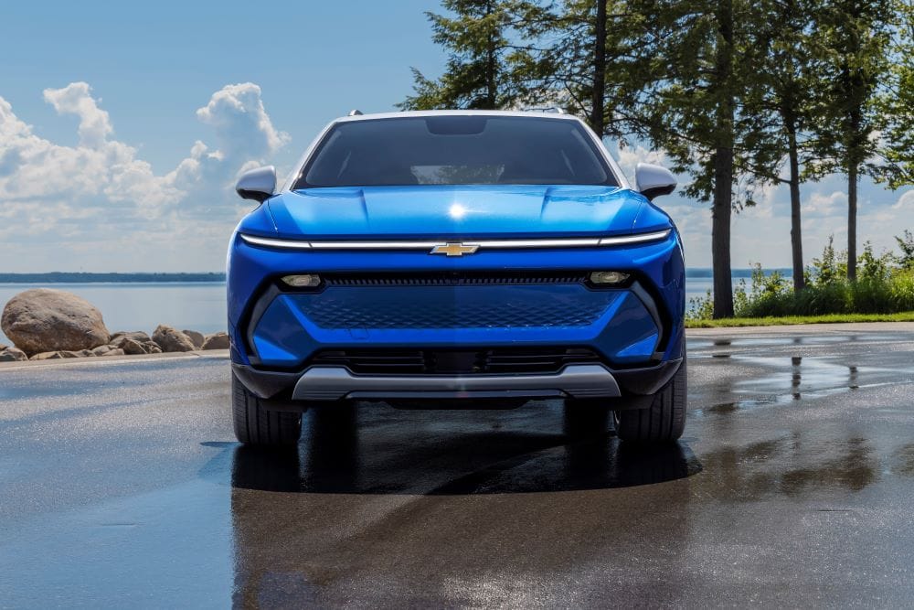 ESTO ES LO QUE PROPONE EL NUEVO MUNDO CHEVROLET EN COLOMBIA: TECNOLOGÍA, SOSTENIBILIDAD Y VEHÍCULOS AMIGABLES V12MAGAZINE El mundo Chevrolet se presenta bajo el eslogan: Manejemos Juntos, el cual busca reafianzarse en el territorio colombiano y lo hace anunciando cinco nuevos modelos para este segundo semestre. V12MAGAZINE