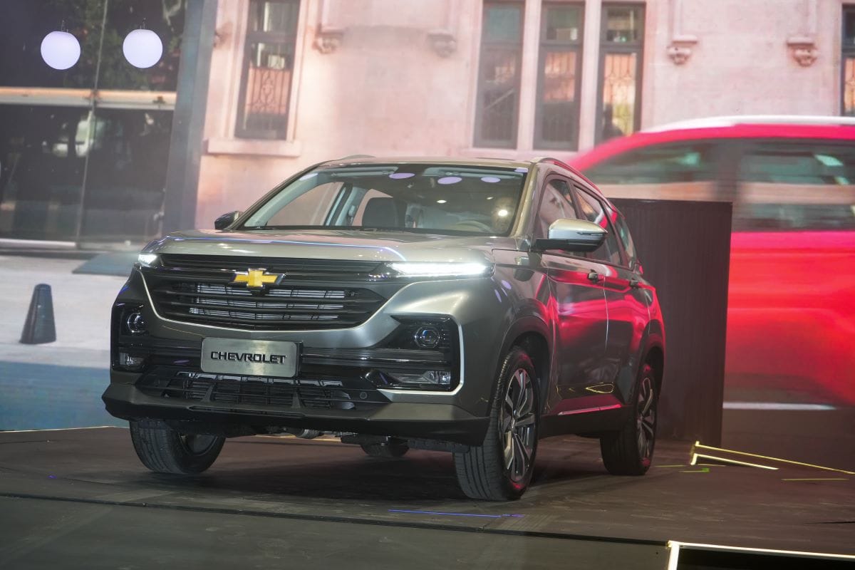 ESTO ES LO QUE PROPONE EL NUEVO MUNDO CHEVROLET EN COLOMBIA: TECNOLOGÍA, SOSTENIBILIDAD Y VEHÍCULOS AMIGABLES V12MAGAZINE El mundo Chevrolet se presenta bajo el eslogan: Manejemos Juntos, el cual busca reafianzarse en el territorio colombiano y lo hace anunciando cinco nuevos modelos para este segundo semestre. V12MAGAZINE