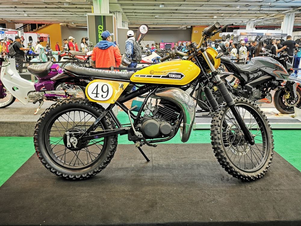 EXPO2RUEDAS COLOMBIA CERRÓ CON MÁS DE 1.300 MOTOS VENDIDAS Y 46 MIL VISITANTES V12MAGAZINE Expo2Ruedas Colombia tuvo gran variedad de actividades, más de 14 conferencias y charlas, 13 espectáculos culturales, 24 eventos deportivos y más de 4.000 pruebas de manejo en diversas tecnologías. V12MAGAZINE