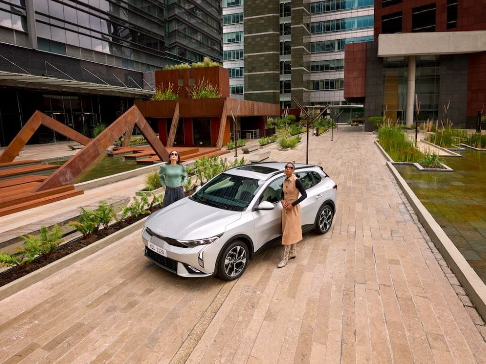 KIA COLOMBIA IMPULSA EL FUTURO CON UN CRECIMIENTO EXTRAORDINARIO EN VENTAS DURANTE 2024 V12MAGAZINE Kia Colombia muestra un crecimiento de 41,3%, en un mercado que registra un descenso en el acumulado de matrículas de vehículos de -2% a cierre de julio. V12MAGAZINE