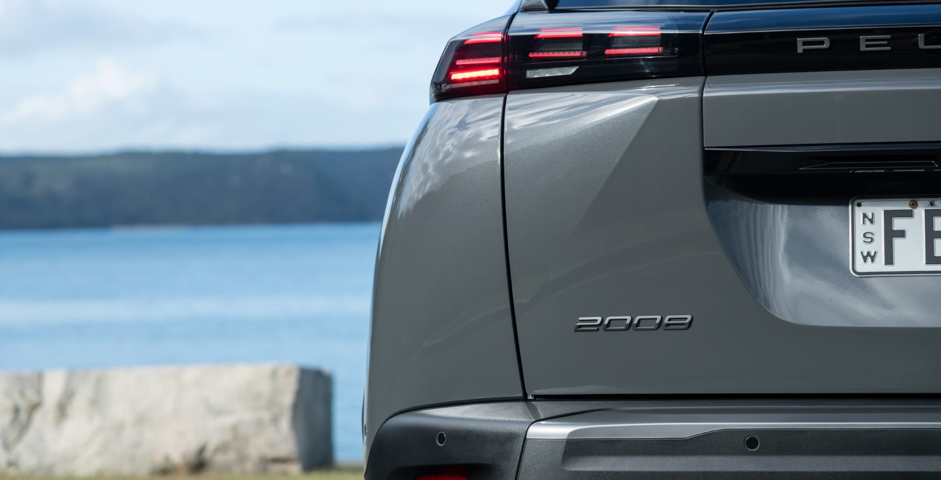 RV-10-PEUGEOT2008-D-E V12MAGAZINE Peugeot-2008-D-E-G4-1