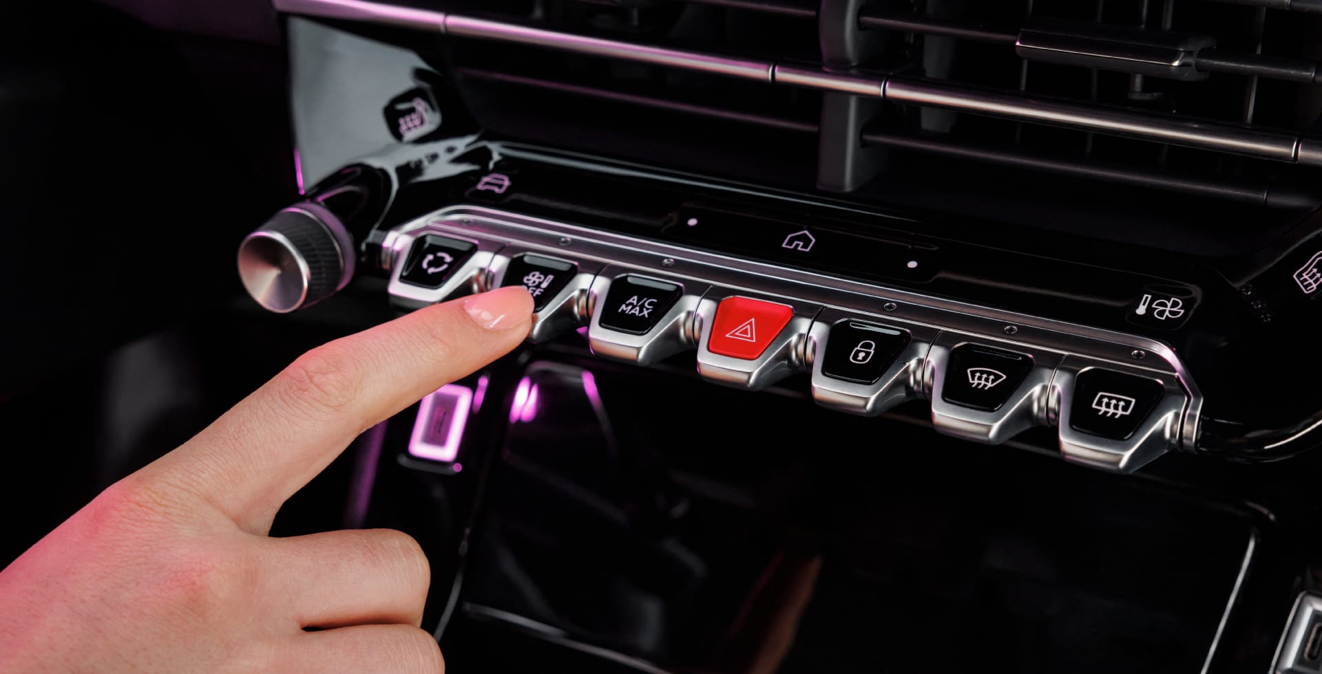 RV-10-PEUGEOT2008-E-I V12MAGAZINE Peugeot-2008-E-I-G2-4