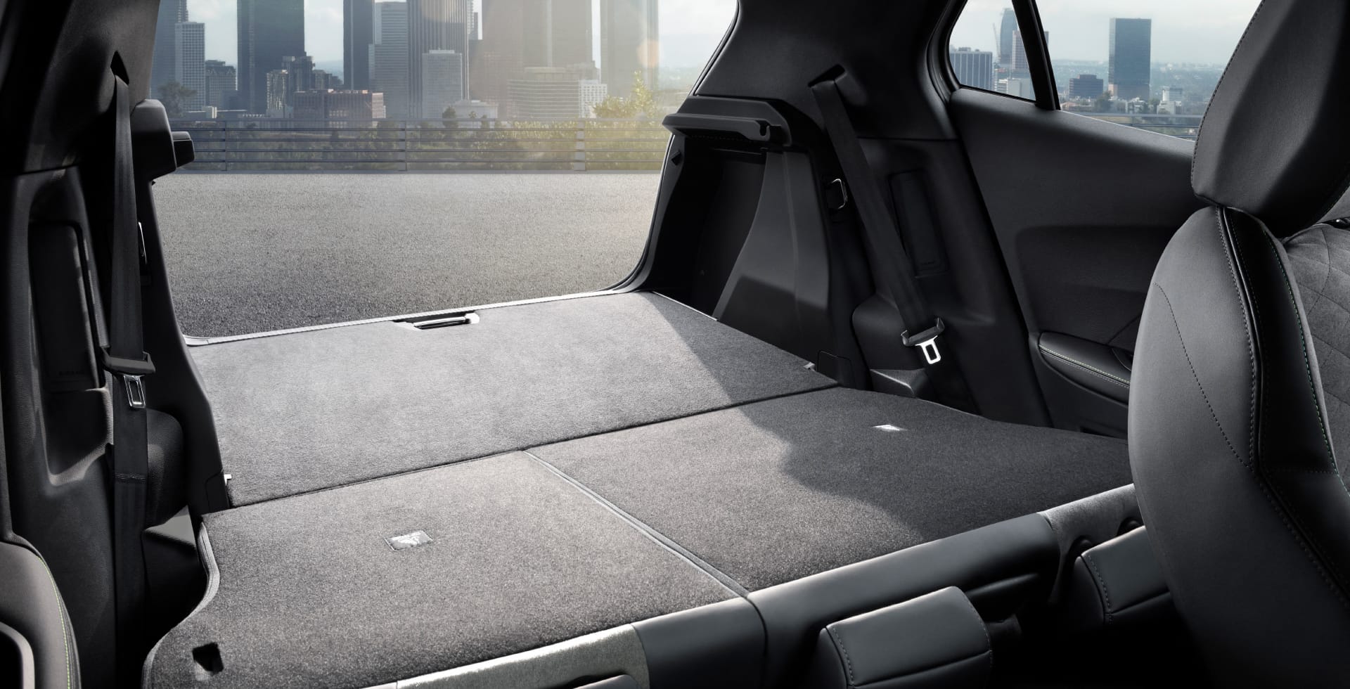 RV-10-PEUGEOT2008-E-I V12MAGAZINE Peugeot-2008-E-I-G4-2