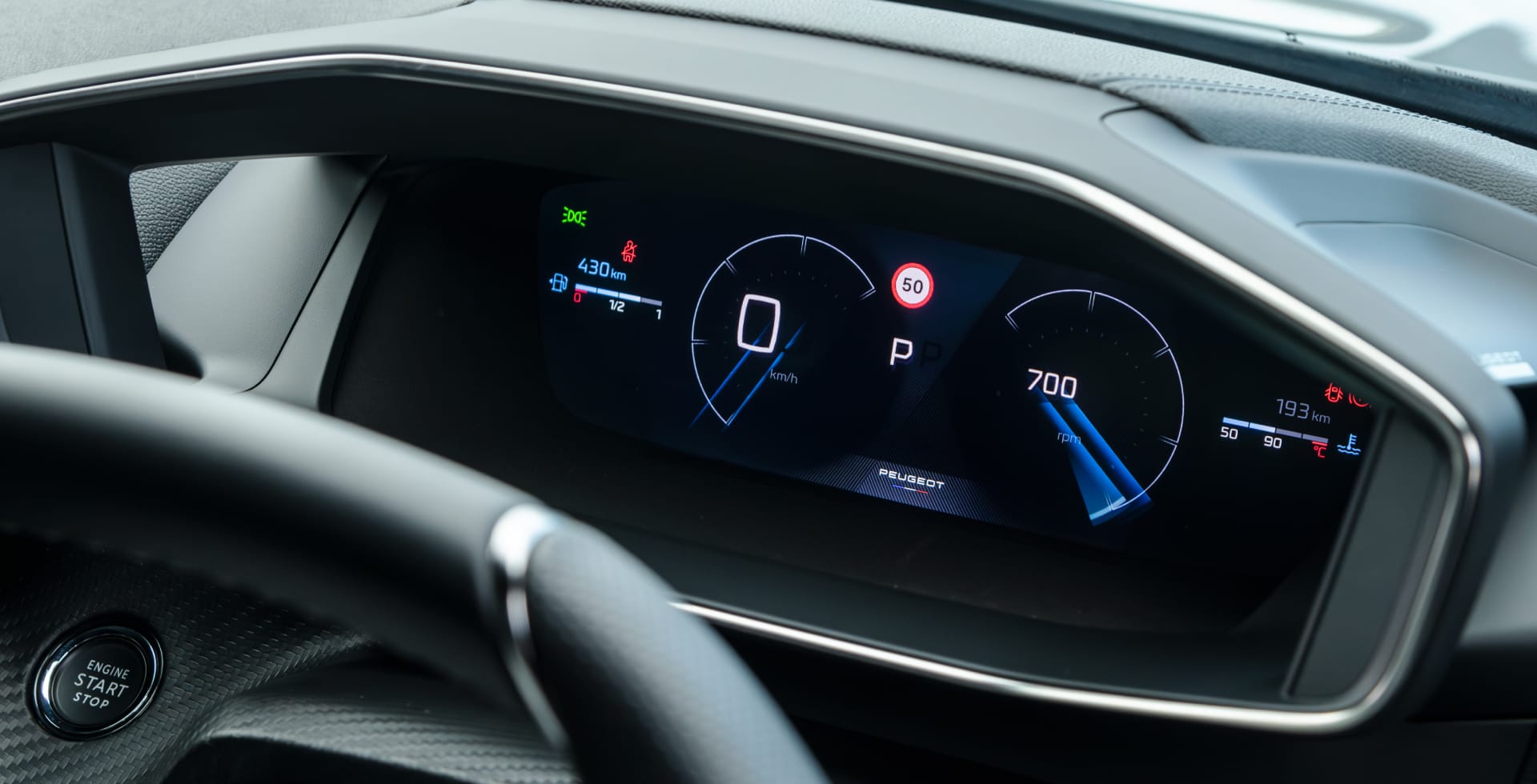 RV-10-PEUGEOT2008-N-O V12MAGAZINE Peugeot-2008-M-C-G5-2