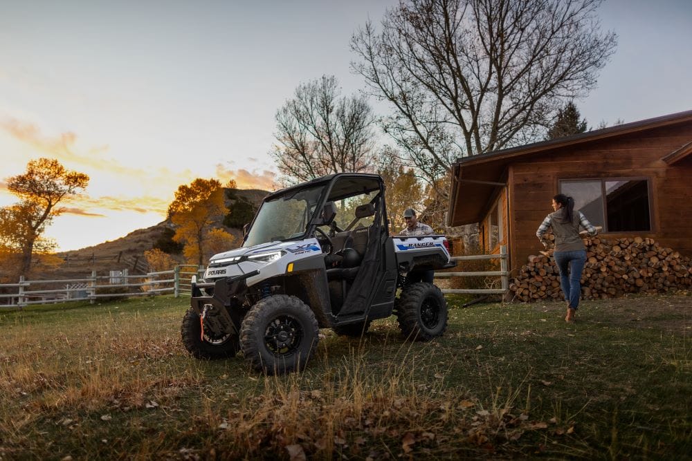 POLARIS RANGER XP KINETIC: SOSTENIBILIDAD, EFICIENCIA Y POTENCIA PARA EL CAMPO COLOMBIANO V12MAGAZINE Polaris Ranger XP kinetic es el primer un vehículo eléctrico desarrollado para el campo, con una autonomía de 72 kilómetros. Junto a éste, llegó el Polaris Ranger XD 1.500 Northstar, un vehículo enfocado en el trabajo pesado. V12MAGAZINE
