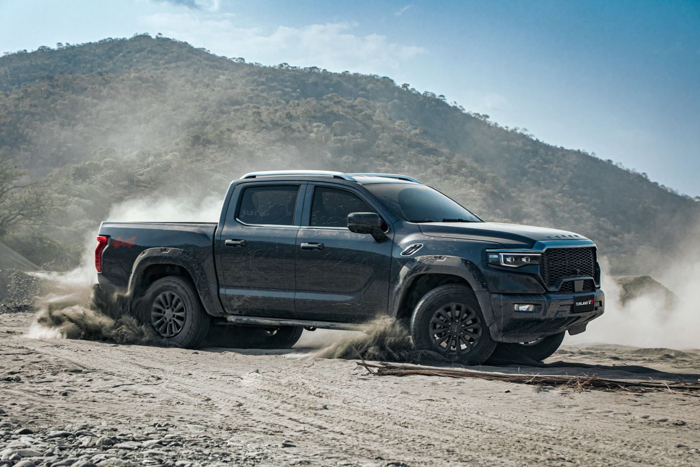 FOTON TRAE A COLOMBIA LA PRIMERA PICK-UP HÍBRIDA DIÉSEL-ELÉCTRICA EN EL PAÍS V12MAGAZINE Foton Tunland