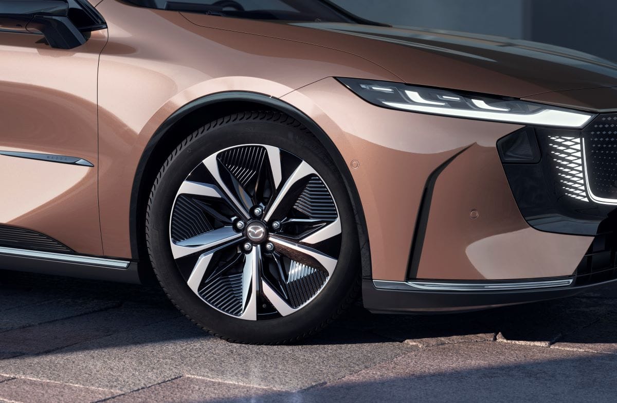 EL ESPÍRITU DE ZOOM-ZOOM, ESLOGAN DE MAZDA, ESTÁ DE REGRESO V12MAGAZINE El Zoom-Zoom uno de los eslóganes automovilísticos más célebres creados está a punto de regresar. Una campaña de la marca en uno de los mercados del mundo presentó una nueva versión de su icónico mantra de marca. V12MAGAZINE