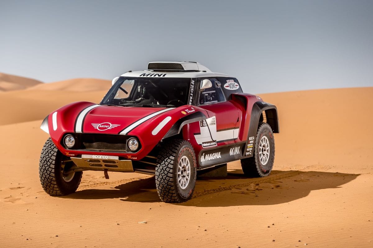 MINI 65 AÑOS Y SU OTRA HISTORIA: LAS VARIANTES DE LOS MINI CLÁSICOS Y MODERNOS QUE POCOS CONOCEN V12MAGAZINE ¡Mini 65 años! Más allá del tradicional Mini 3 puertas, muchas otras variantes de carrocería estuvieron disponibles en la era clásica de Mini V12MAGAZINE
