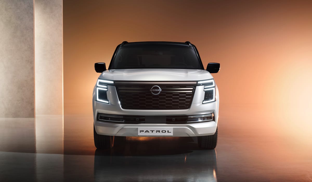 EL NUEVO NISSAN PATROL HIZO SU DEBUT MUNDIAL EN ABU DHABI, HACIENDO HONOR A SU HERENCIA Y CON UNA IMAGEN FUTURISTA V12MAGAZINE El Nissan Patrol en su séptima generación rinde homenaje al ilustre legado de la marca, al tiempo que ofrece innovación preparada para el futuro. El nuevo y audaz diseño, el potente motor V6 biturbo y el interior premium respaldan una conducción superior. V12MAGAZINE