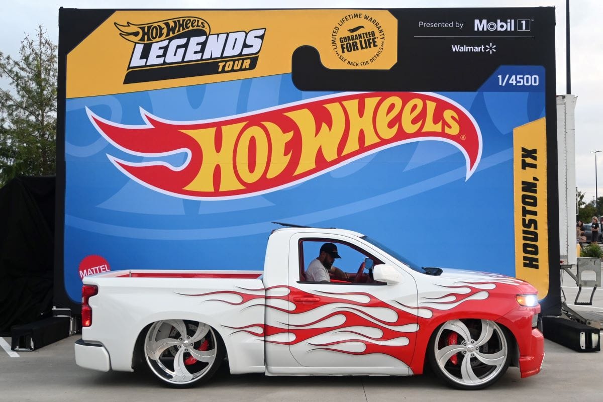 HOT WHEELS LEGENDS COLOMBIA 2024: VIVE LA GRAN FINAL Y DESCUBRA LA PRÓXIMA LEYENDA ESTE 22 DE SEPTIEMBRE V12MAGAZINE El Hot Wheels Legends Colombia 2024 es más que una competencia; es un homenaje a la creatividad y la pasión automovilística. Es una oportunidad para que su obra sea inmortalizada por Hot Wheels a escala 1:64. V12MAGAZINE