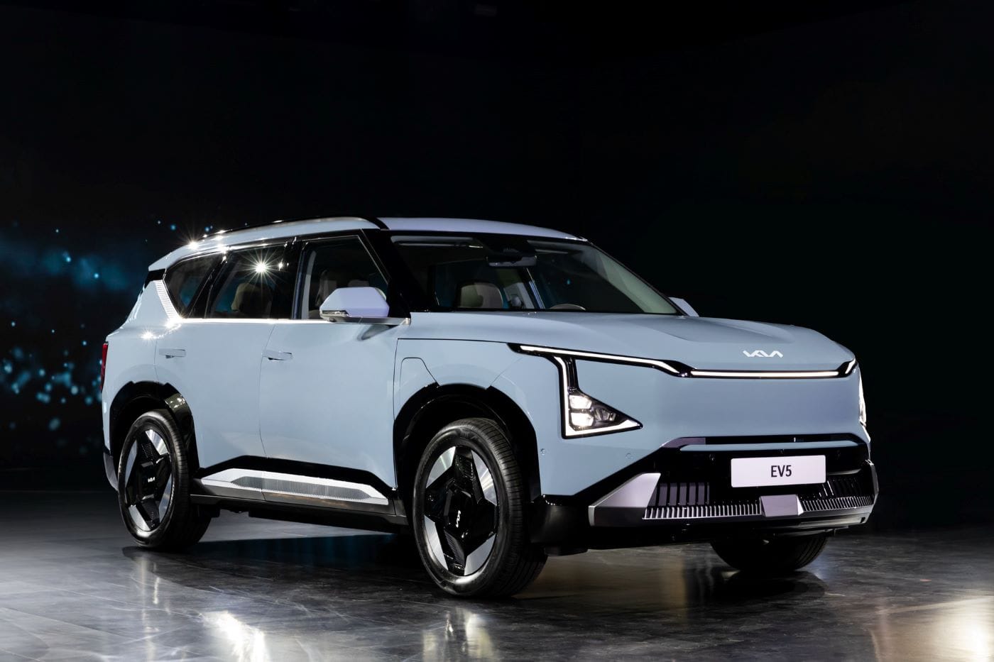 KIA COLOMBIA CELEBRA EL DÍA MUNDIAL DEL VEHÍCULO ELÉCTRICO, ESTE 9 DE SEPTIEMBRE DE 2024 V12MAGAZINE Kia Colombia hace un llamado a reflexionar sobre el impacto positivo de los vehículos eléctricos sobre el planeta, precisamente en el Día Mundial del Vehículo Eléctrico. V12MAGAZINE