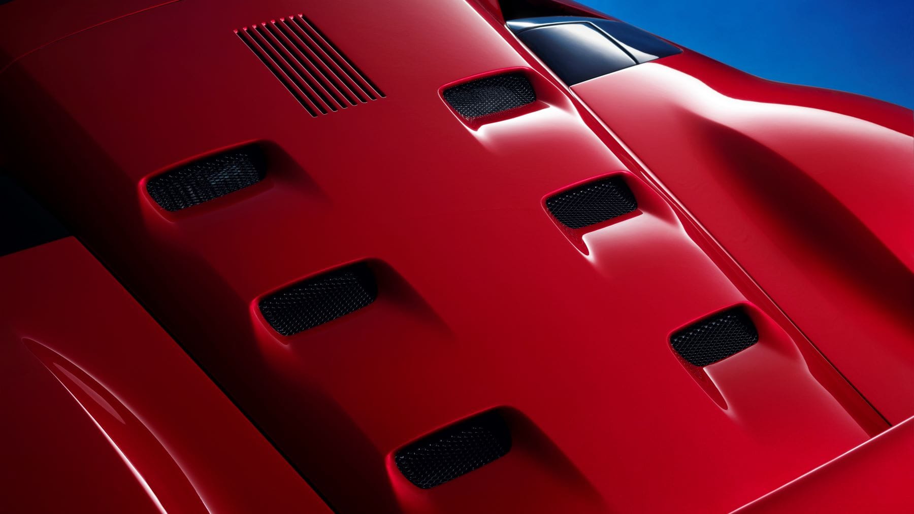 FERRARI F80: LA NUEVA OBRA MAESTRA DEL MOTOR DE COMBUSTIÓN INTERNA V12MAGAZINE El Ferrari F80 marca un nuevo hito en la historia de los superdeportivos, combinando lo último en tecnología y rendimiento, con un motor de combustión interna que ofrece 1.200 caballos de potencia. V12MAGAZINE
