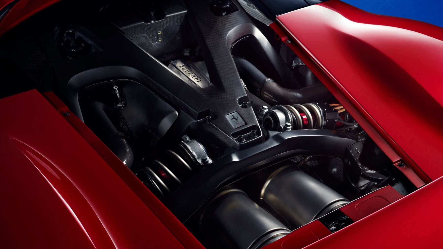 FERRARI F80: LA NUEVA OBRA MAESTRA DEL MOTOR DE COMBUSTIÓN INTERNA V12MAGAZINE El Ferrari F80 marca un nuevo hito en la historia de los superdeportivos, combinando lo último en tecnología y rendimiento, con un motor de combustión interna que ofrece 1.200 caballos de potencia. V12MAGAZINE