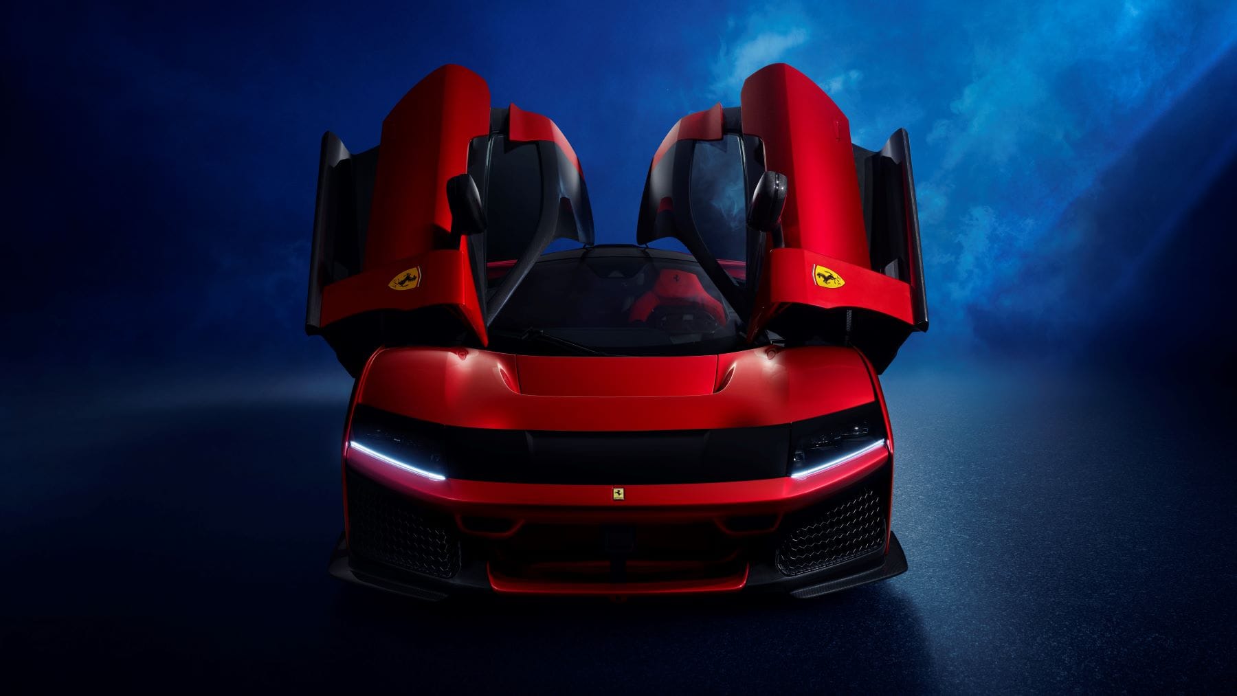 FERRARI F80: LA NUEVA OBRA MAESTRA DEL MOTOR DE COMBUSTIÓN INTERNA V12MAGAZINE El Ferrari F80 marca un nuevo hito en la historia de los superdeportivos, combinando lo último en tecnología y rendimiento, con un motor de combustión interna que ofrece 1.200 caballos de potencia. V12MAGAZINE